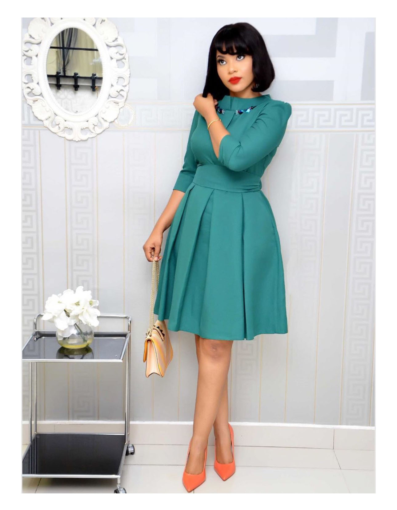 Explosive Women's Embroidered Double-collar Pleated Commuter Plus Size Waist Dress