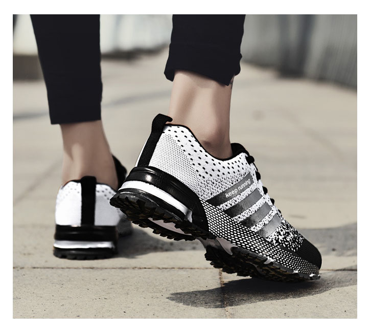Large Size Men&apos;s Shoes Breathable Fly Woven Mesh Shoes Sports Shoes Running Shoes Sneakers