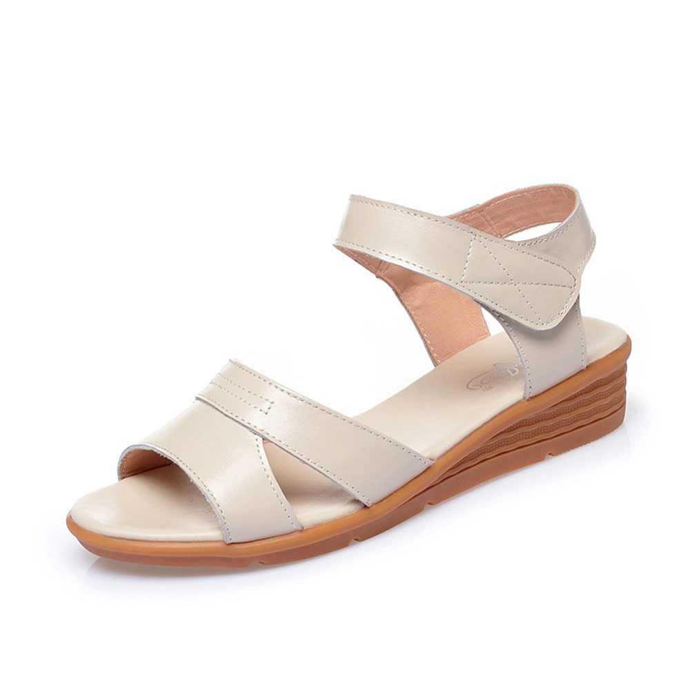 Mid-heel Flat Shoes Women&apos;s Leather Flat-heel Middle-aged Women&apos;s Sandals Leather Sandals