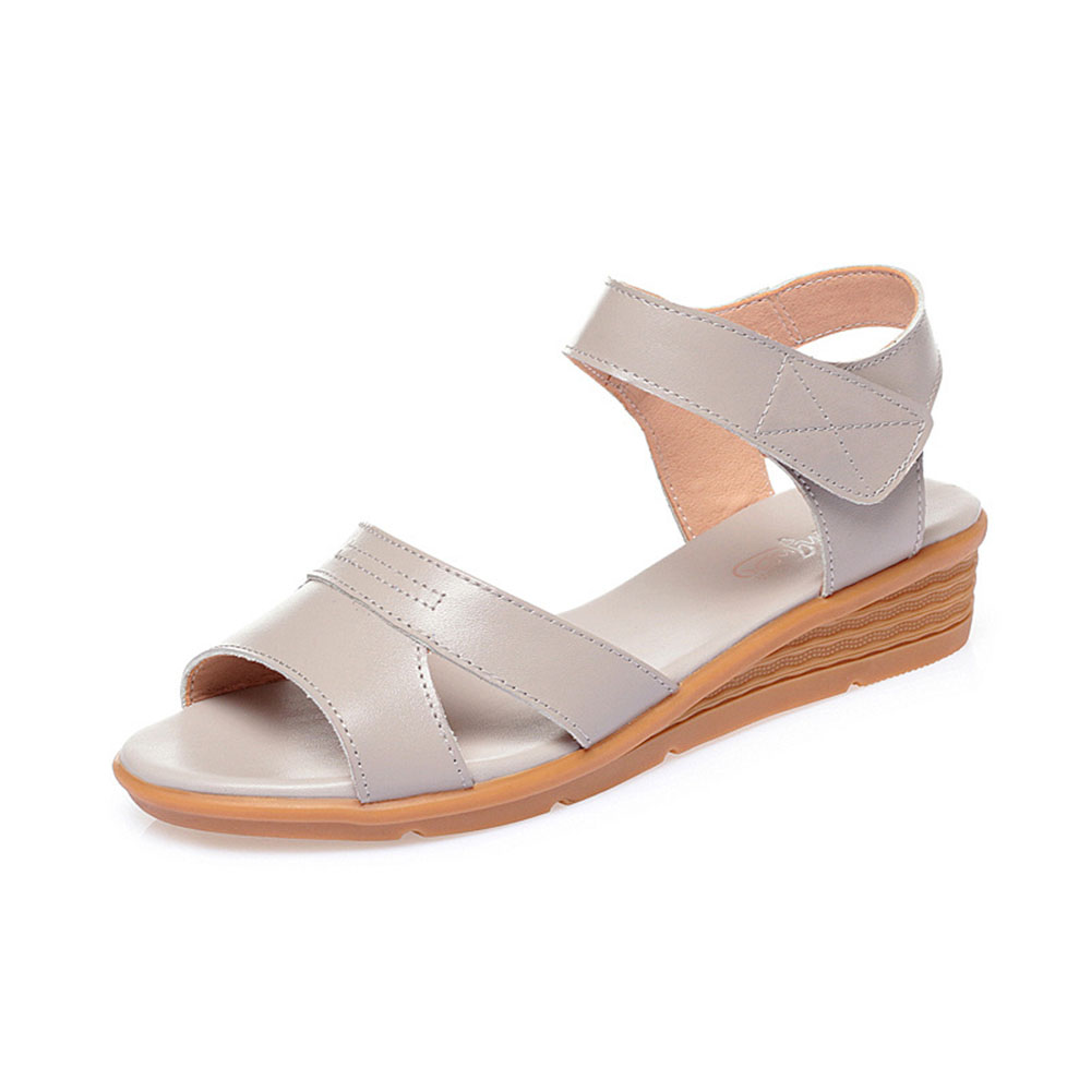 Mid-heel Flat Shoes Women&apos;s Leather Flat-heel Middle-aged Women&apos;s Sandals Leather Sandals