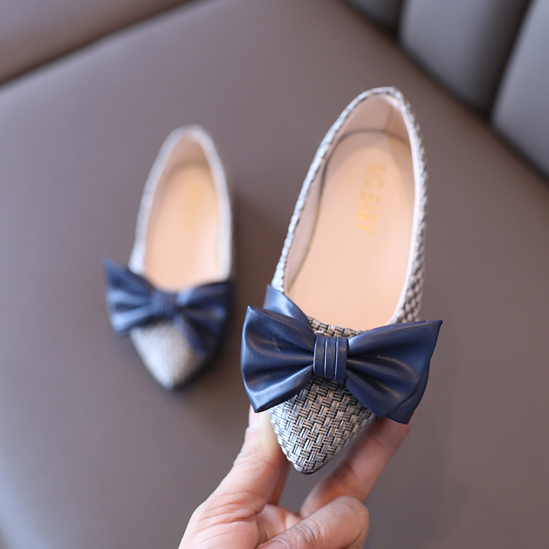 Girls Set Foot Single Shoes Spring New Pointed Small Leather Shoes Bow Peas Shoes