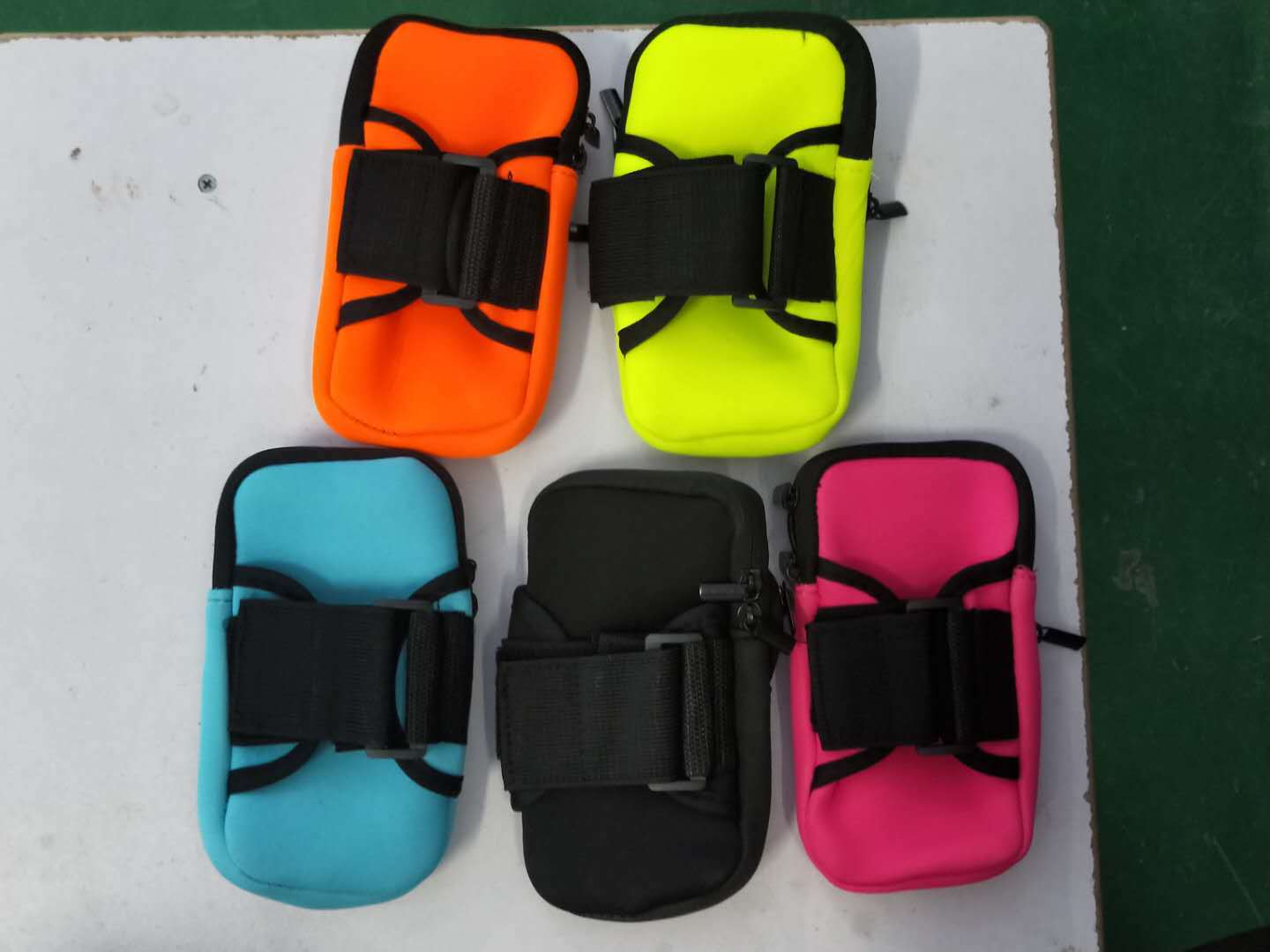 Sports Arm Bag Mobile Phone Arm Belt Arm Bag Men and Women Running Wrist Bag Waterproof Arm Bag
