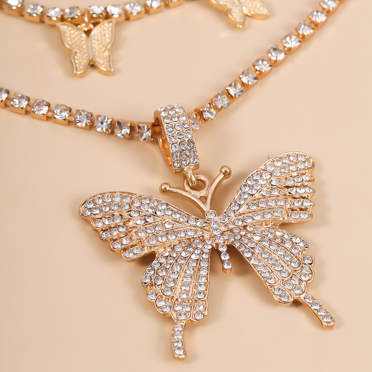 【 Valentine gifts】 Women's Necklace Creative Mix and Match Butterfly Diamond Set Necklace