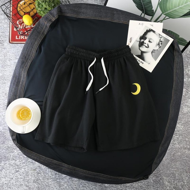 Hong Kong style big pants men&apos;s summer loose weather shorts trend wild ins super fire sports