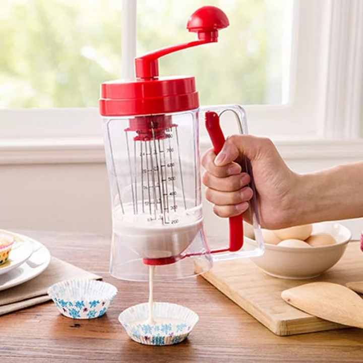 Manual pancake mixer