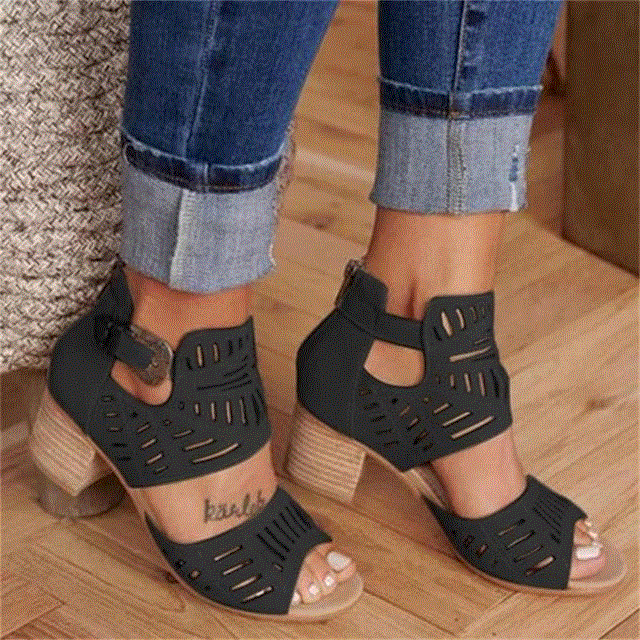 2021 High quality Vintage Hollow Out Sandals Mid Heel Slip-on Buckle Women Sandals Open Toe Casual Wedding Pumps