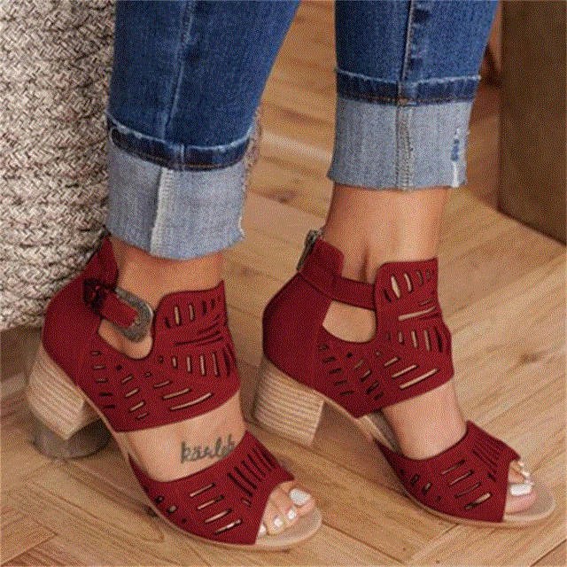 2021 High quality Vintage Hollow Out Sandals Mid Heel Slip-on Buckle Women Sandals Open Toe Casual Wedding Pumps