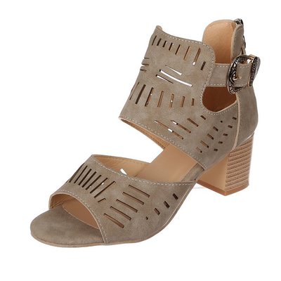 2021 High quality Vintage Hollow Out Sandals Mid Heel Slip-on Buckle Women Sandals Open Toe Casual Wedding Pumps