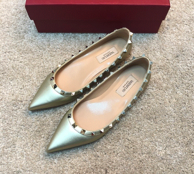 2021 High quality women shoes flat rivets shoes PU leather Ballet shoes flat heels boat shoes single shoes 34-43