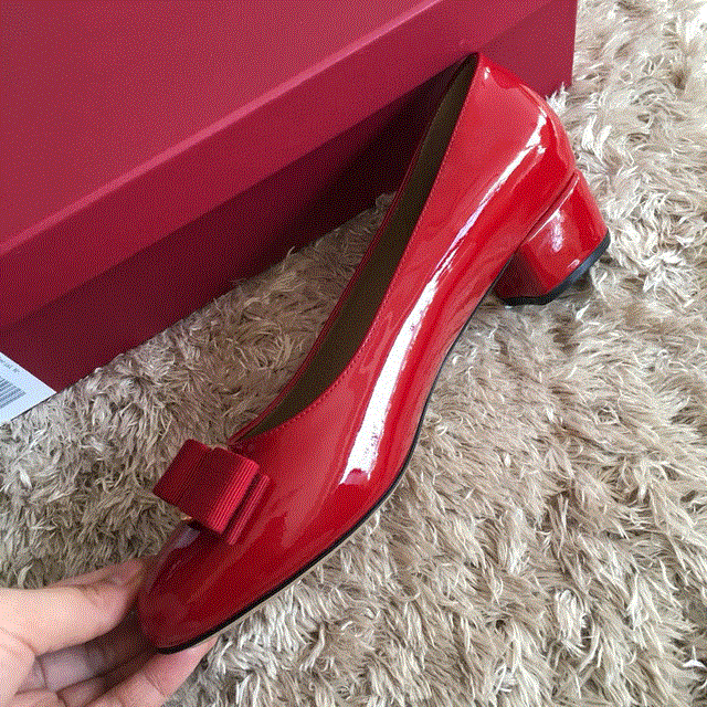 2021 High quality Ballet flat shoes leather round head shallow bow versatile single shoes women's leather bow womens