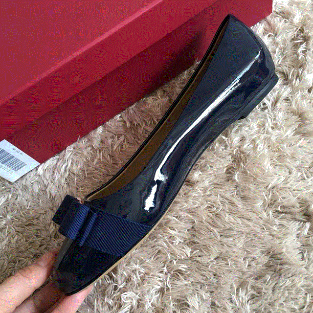 2021 High quality Ballet flat shoes leather round head shallow bow versatile single shoes women's leather bow womens