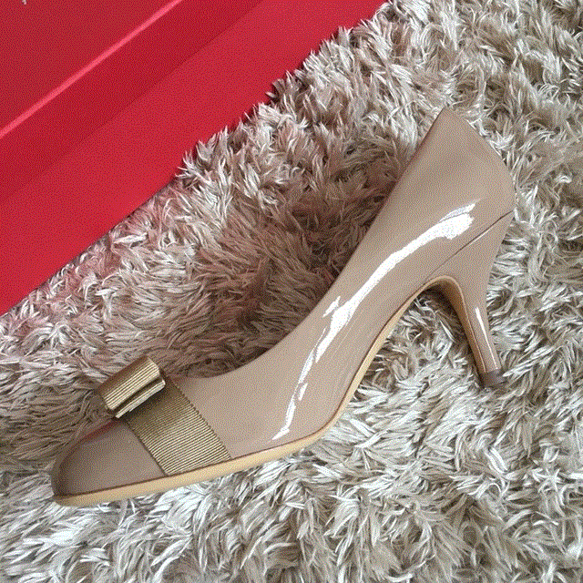 2021 High quality Ballet flat shoes leather round head shallow bow versatile single shoes women's leather bow womens