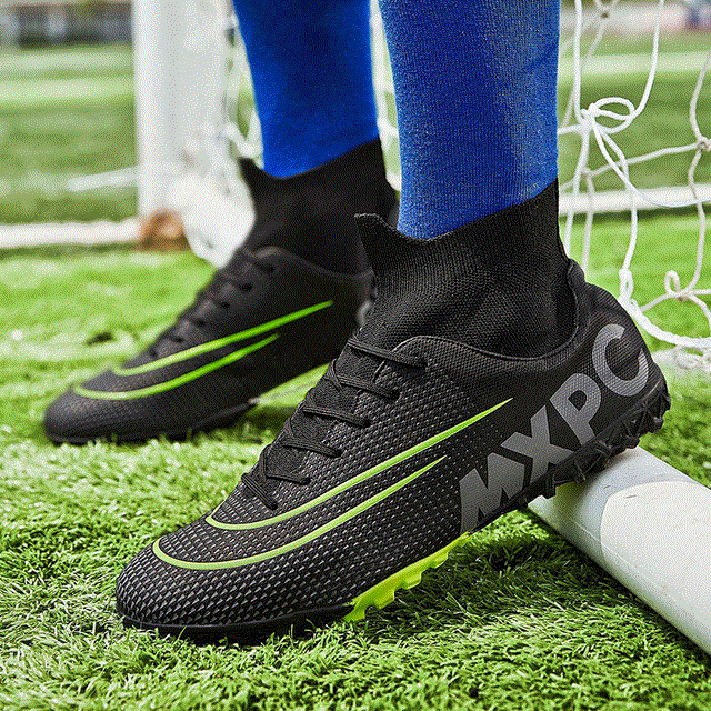 2021 High quality Soccer Shoes For Men Football Boots Kids High Ankle Soccer Cleats Waterproof Sport Sneakers Shoes