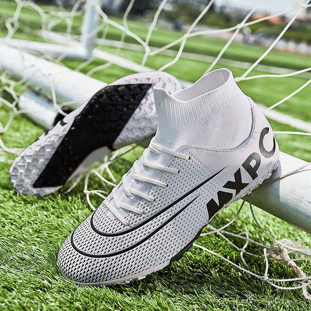 2021 High quality Soccer Shoes For Men Football Boots Kids High Ankle Soccer Cleats Waterproof Sport Sneakers Shoes