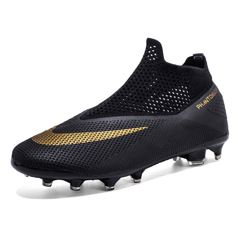 2021 High quality Plus Size Men Football Shoes Slip On Male Soccer Sneakers Breathable Training Sports SG Cleats Boots