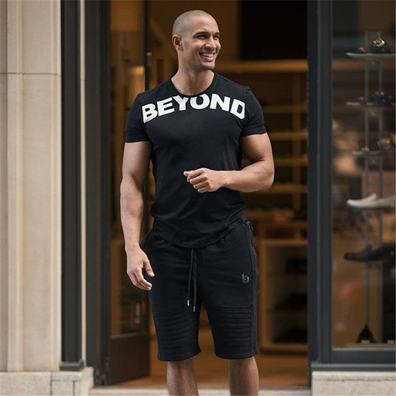 2021 High quality Men's Fitness Jogger Pure Cotton Short Sleeve T Shirts Body building Round Collar Sweatshirts Tops