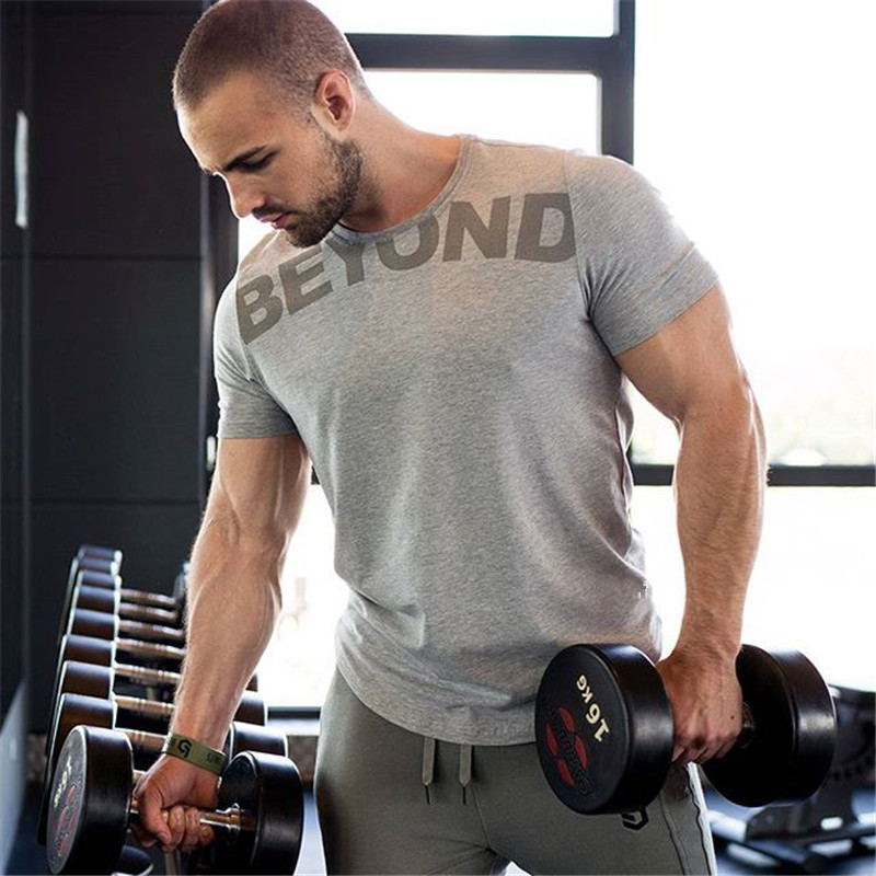 2021 High quality Men's Fitness Jogger Pure Cotton Short Sleeve T Shirts Body building Round Collar Sweatshirts Tops