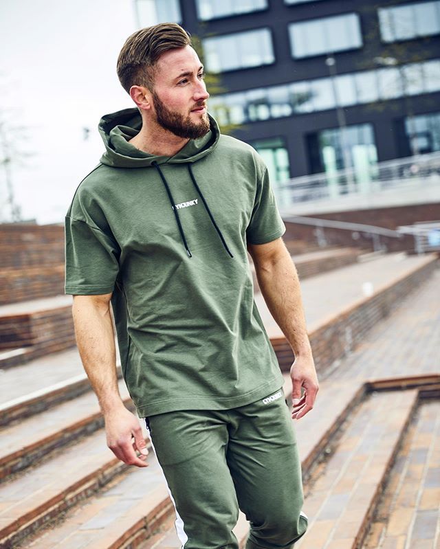 2021 High quality Men's Hoodies Autumn Clothes Fitness Hoody Men Half-sleeve Pullover Vest Running Training Sportswear