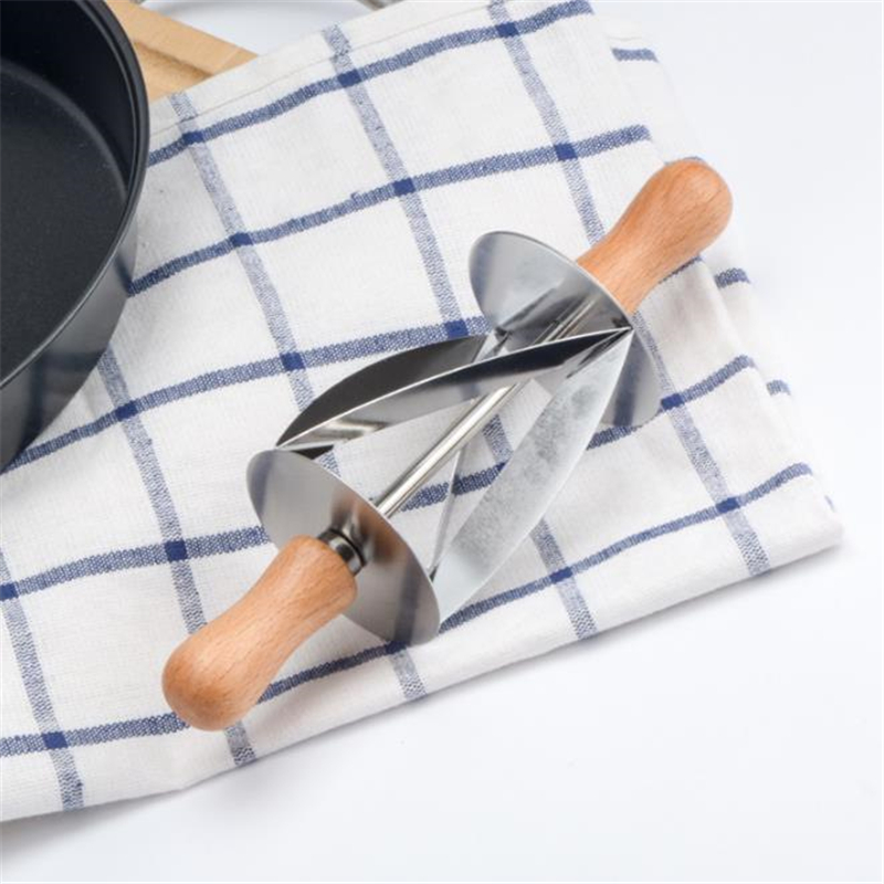 2021 High quality Kitchen Baking Stainless Steel  Making Croissant Cake Decorating Tools Rolling Dough Cutter Knife