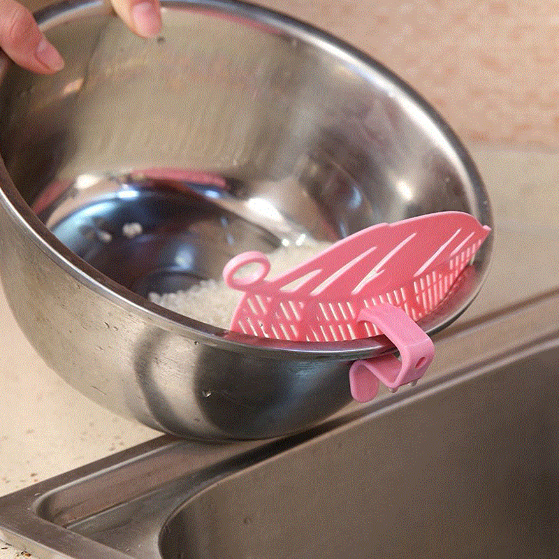 2021 High quality Kitchen Accessories Cooking Tools Leaf Shape Clean Drainer Fruit Vegetable Wash Colanders Utensils