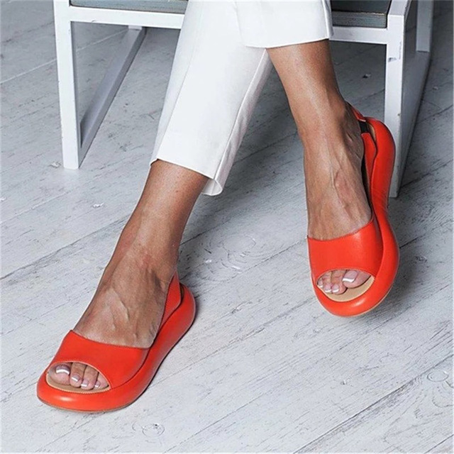 2021 High quality Women Sandals Flops Fashion Rome Slip-On Flat Sandals Shoes Woman Slides Solid Casual Female