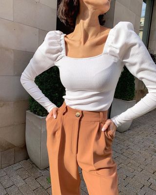 2021 High quality Square Neck White Top Knitted T-Shirt Plain Slim Puff Long Sleeve Tee