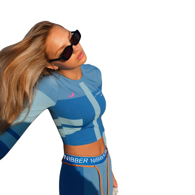 2021 High quality Gymwear Woman Tracksuits Sets Crop Top Legging 2Pices Sportswear Sports suit