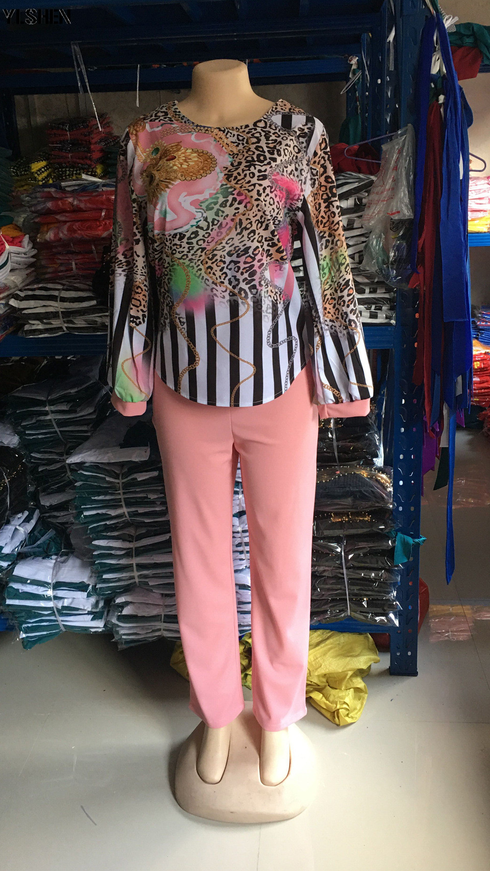 2021 High quality African plus size women's round neck popular leopard print stitching commuter two-piece suit