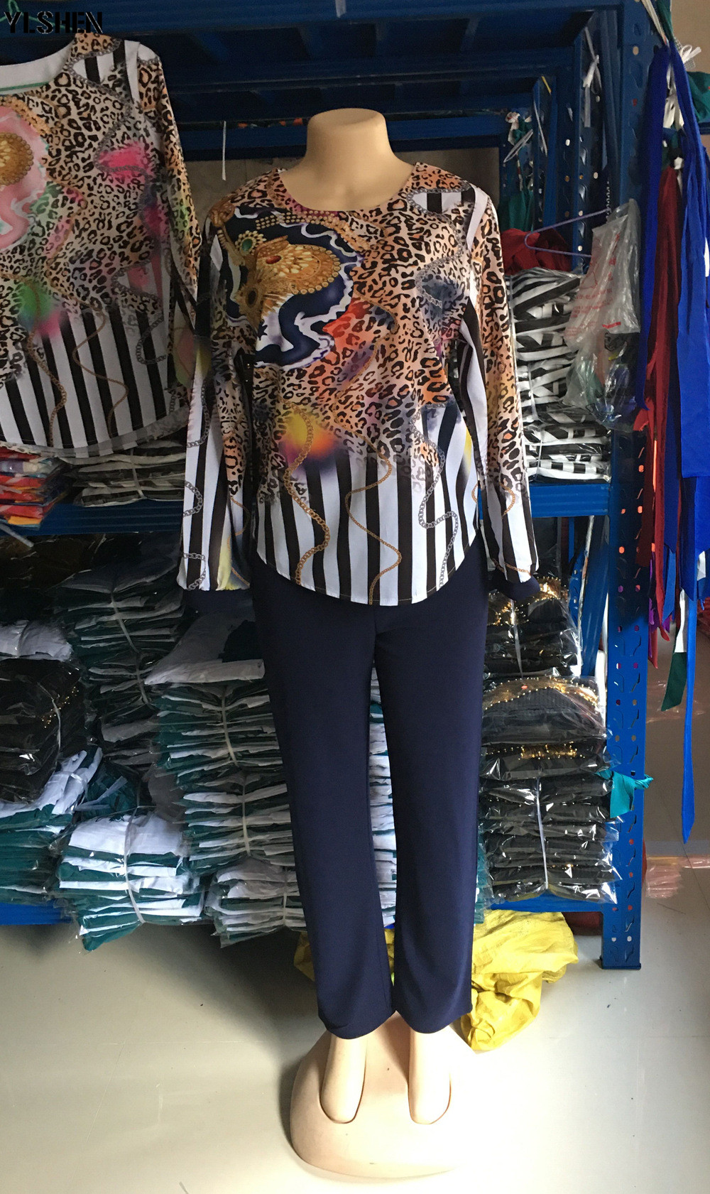 2021 High quality African plus size women's round neck popular leopard print stitching commuter two-piece suit