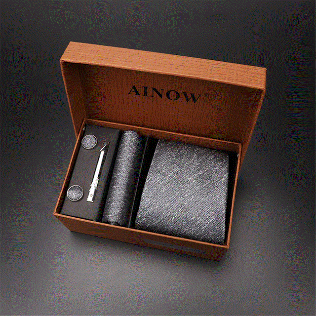 2021 High quality Men's Tie Clips Sets Silk Necktie Pocket Square Clip Cufflinks 4 Piece Set Suit Accessories