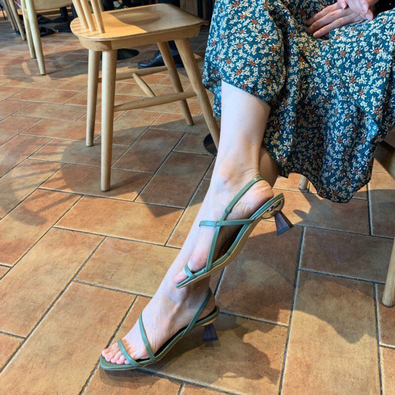 2021 High quality Summer classical women sandals retro shaped heel gladiator women sandals open toe roman shoes