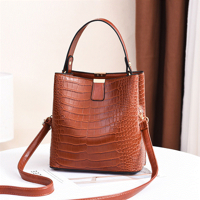 2021 High quality Large Alligator Bucket Handbags Women Handbags Casual Shoulder Messenger Bags