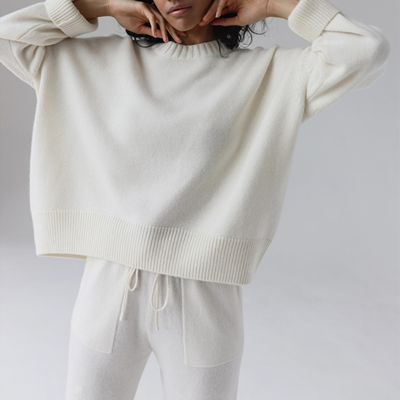 2021 High quality Women Loose Casual Solid Sweaters Women Full Sleeve Round Neck Tops