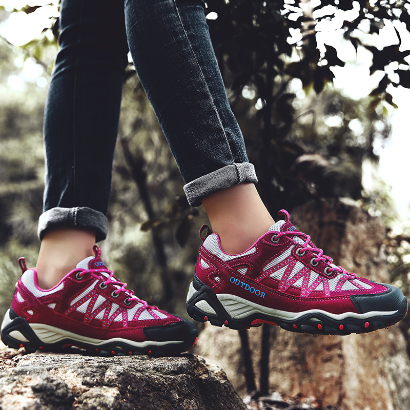 2021 High quality Hiking Men Climbing Trekking Shoes Outdoor Sports Sneakers Breathable Camping Sneakers