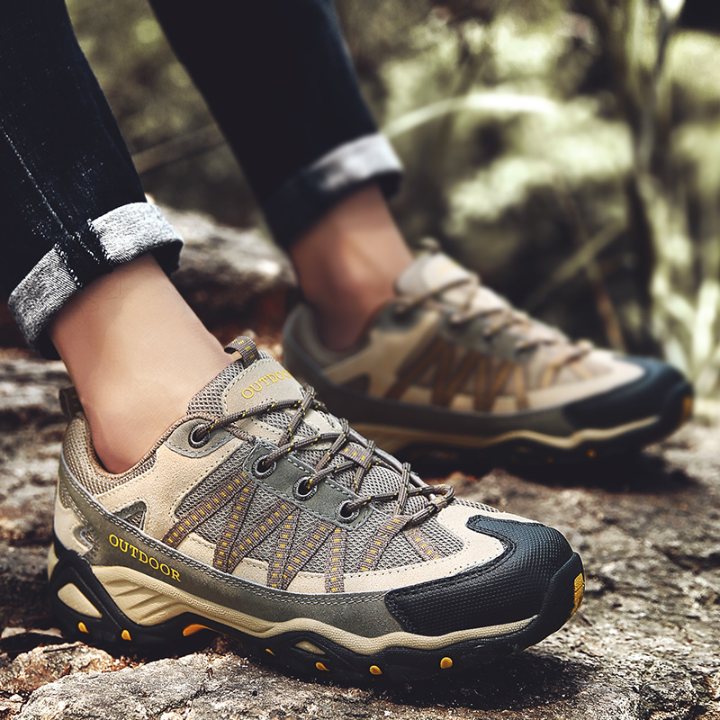 2021 High quality Hiking Men Climbing Trekking Shoes Outdoor Sports Sneakers Breathable Camping Sneakers