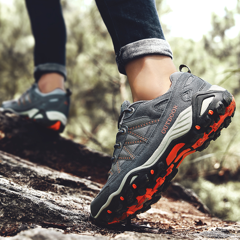 2021 High quality Hiking Men Climbing Trekking Shoes Outdoor Sports Sneakers Breathable Camping Sneakers