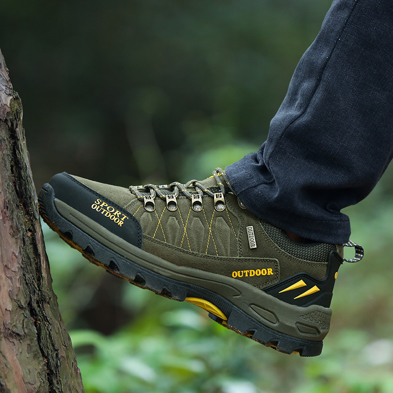 2021 High quality Men Wear-resistant Outdoor Hiking Sneakers Climbing Non Slip Waterproof Unisex Trekking Sneakers