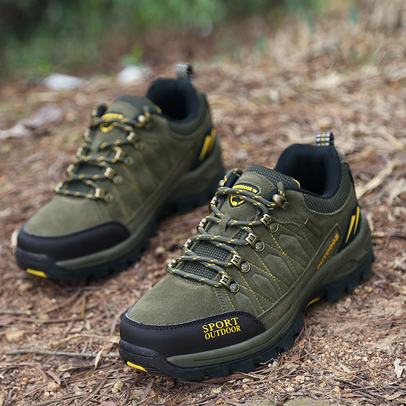 2021 High quality Men Wear-resistant Outdoor Hiking Sneakers Climbing Non Slip Waterproof Unisex Trekking Sneakers