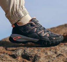 2021 High quality Tourism Sneakers Men Leather Hiking Shoes Mens Profession Breathable Sneakers