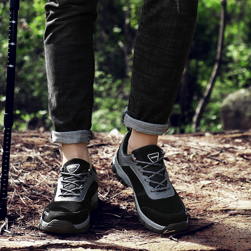 2021 High quality Men Hiking Shoes Sports Sneakers Waterproof Mountain Boots Tactical Climbing Sneakers