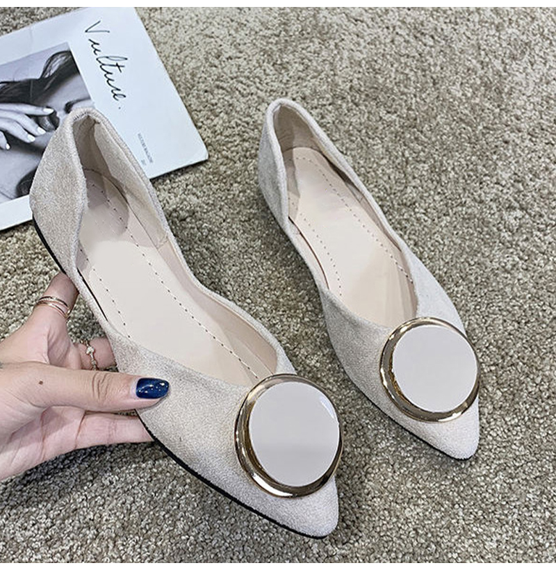 2021 High quality Women Elegant Flats Ladies Comfortable Loafers Women Metal Decoration Casual Flats shoes