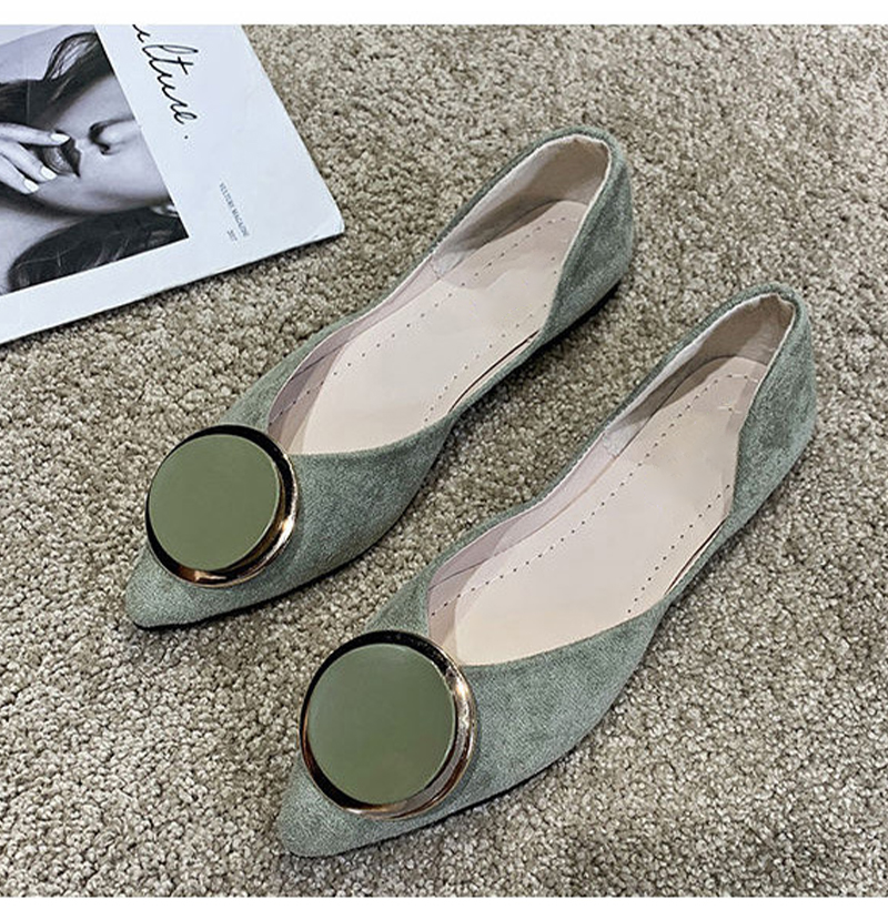 2021 High quality Women Elegant Flats Ladies Comfortable Loafers Women Metal Decoration Casual Flats shoes