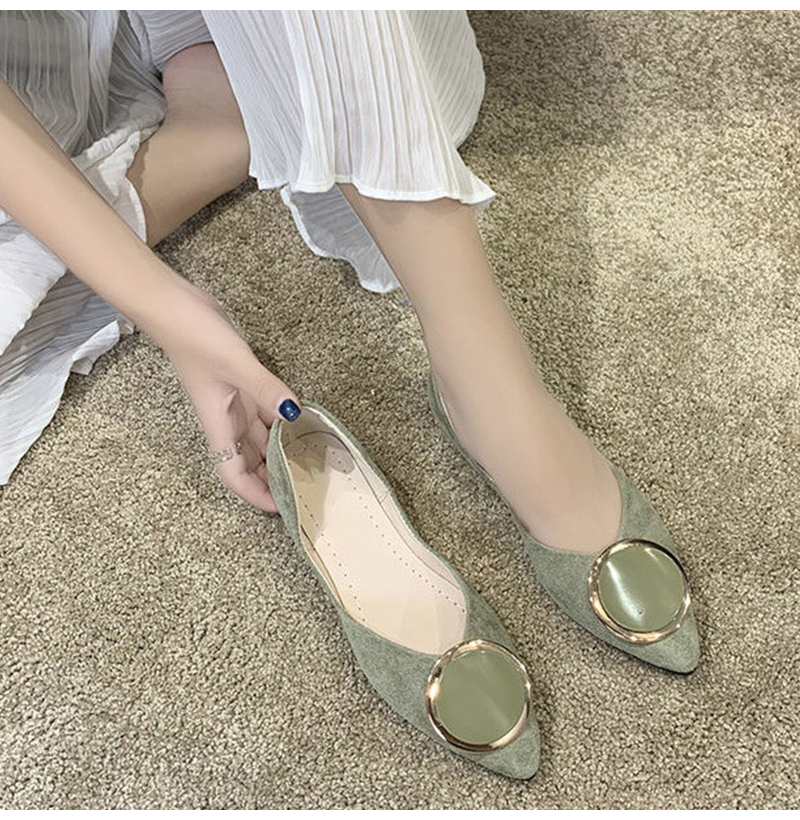 2021 High quality Women Elegant Flats Ladies Comfortable Loafers Women Metal Decoration Casual Flats shoes