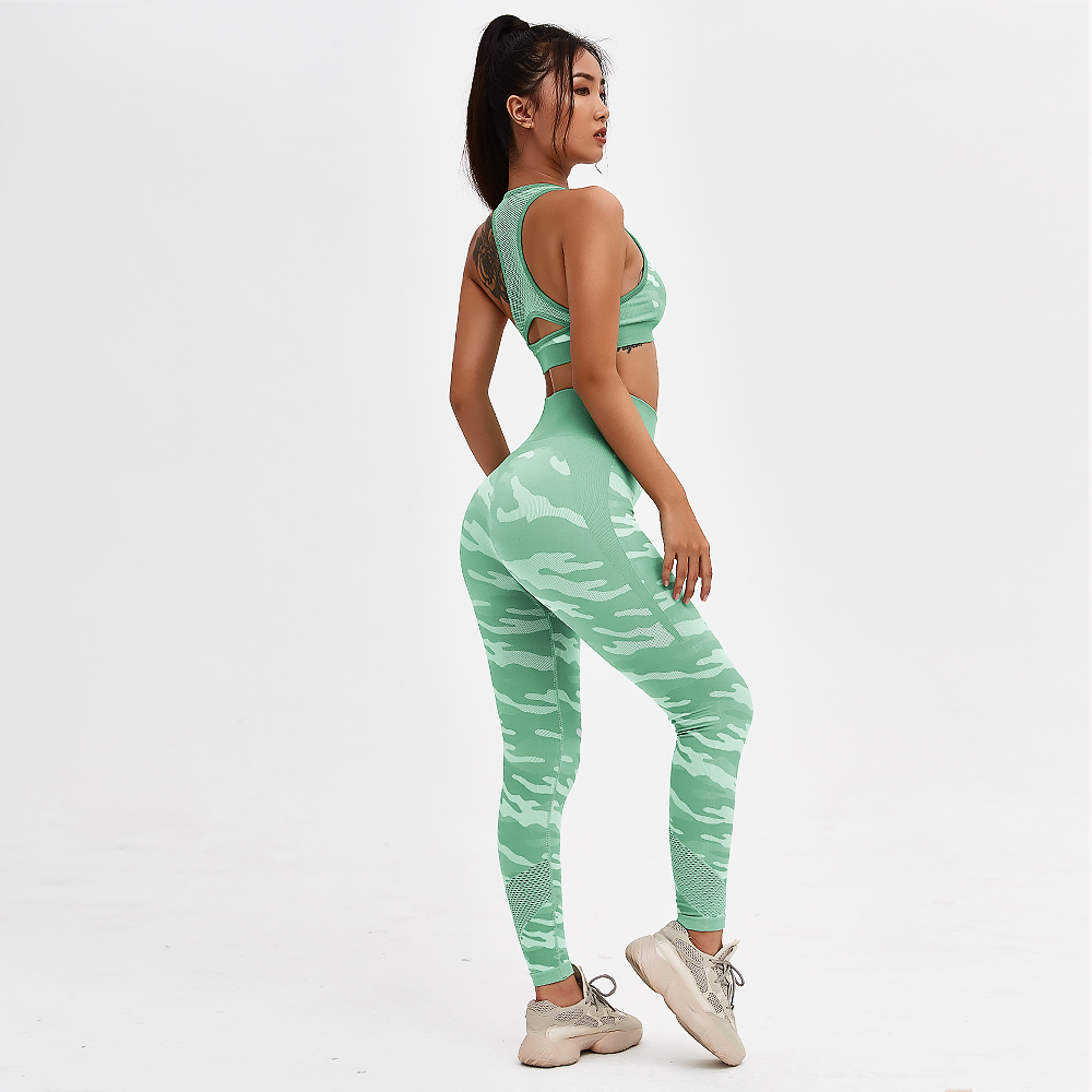 2021 High quality Camouflage Women Quick Dry Gymwear Running Fitness Sportswear Top Gym Bra and Leggings