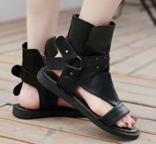 2021 High quality Rome Style Flat Sandals Women Fashion Buckle Ankle Strap Soft Leather Open Toe Beach Sandals