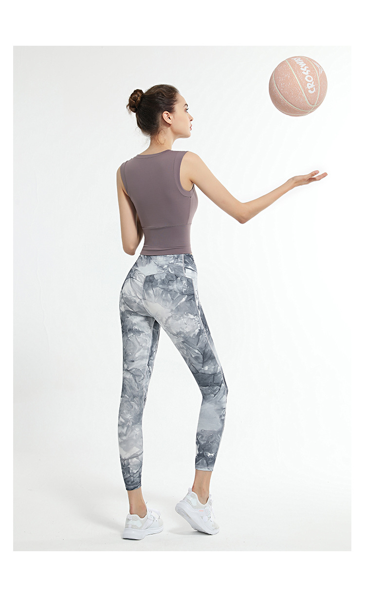 2021 High quality Seamless Yoga Tops Women Sleeveless Sports Tops Gymwear Running Quick Dry Fitness Gymwear