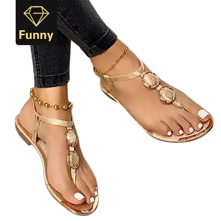 2021 High quality Women Fashion Casual Beach Outdoor Flip Flop Sandals  Decoration Ladies Flat Sandals