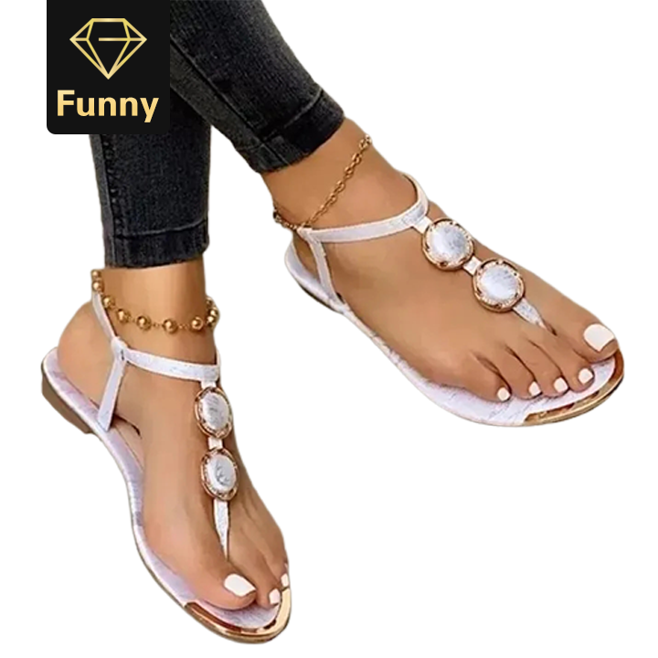 2021 High quality Women Fashion Casual Beach Outdoor Flip Flop Sandals  Decoration Ladies Flat Sandals