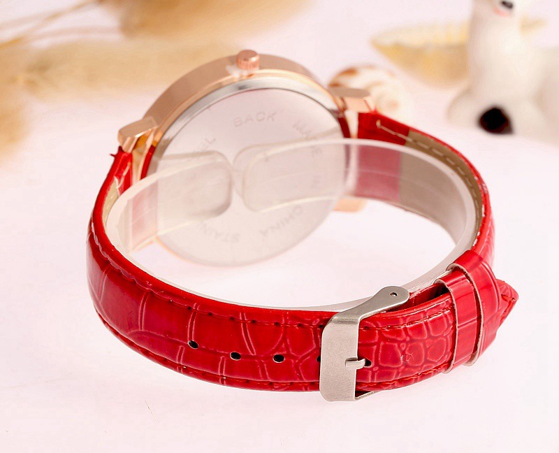 2021 High quality Leather Crystal Quartz Watch Women Ladies Fashion Bracelet Rhineston Wristwatches Clock female