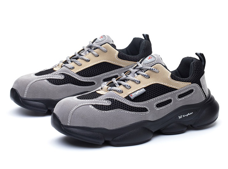 2021 High quality lightweight steel toecap men safety shoes women work outdoor breathable male female shoes plus size